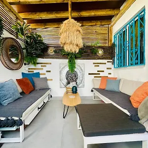 casa-una.adeje-hotels.com/